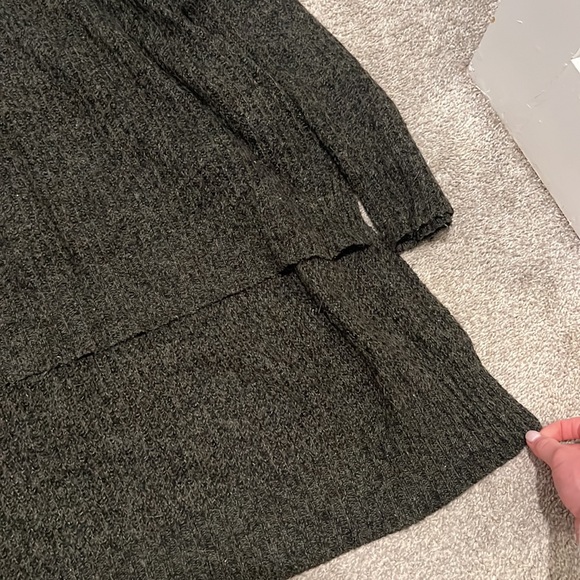 Express turtleneck high low sweater - Picture 3 of 3